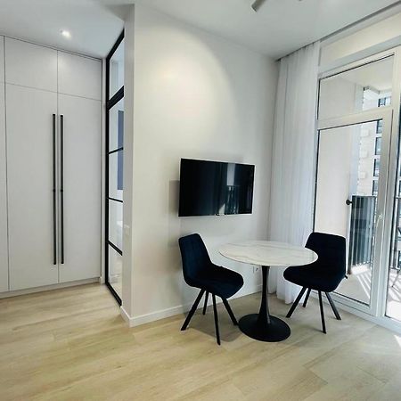 Modern Apartment In The Old Town Κίεβο Εξωτερικό φωτογραφία